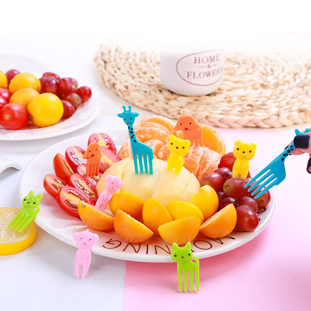 Animal Farm Fruit Fork Mini Cartoon Children Snack Cake Dessert Food Fruit Pick Toothpick Bento Lunches Party Decor Random Color