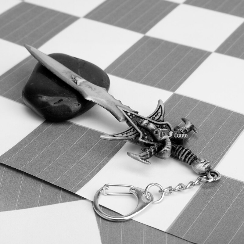 World of Warcraft Frostmourne Sword Weapon Keychain Game WOW Metal Keyring The Lich King Key Chain GLOW in the DARK luminous World of Warcraft Frostmourne Sword Weapon Keychain Game WOW Metal Keyring The Lich King Key Chain GLOW in the DARK luminous